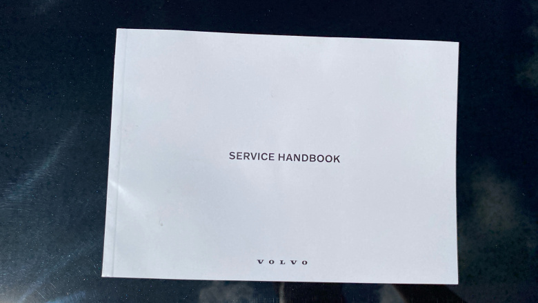 Volvo XC40 2.0 B4P Plus Dark 5dr Auto Petrol Estate